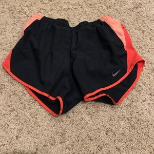 nike shorts, size xs, color: black/red